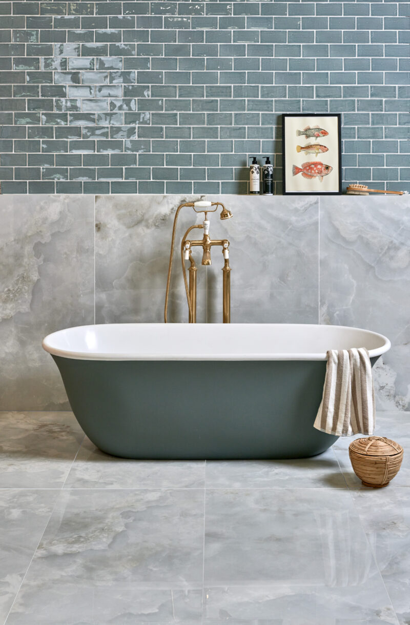 Seaton-Ceramic-Rock-Pool-blue-marble-grey-bath