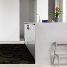 Roots Cantera 46990 Glyde Oak 22916 LVT kitchen black stone white oak