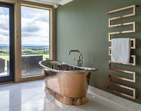 Freestanding Copper Bath